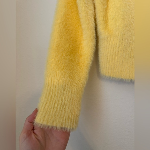NWT VICI Yellow Fuzzy Knit Pearl Heart Button Front Cardigan- Size Small - Picture 9 of 13